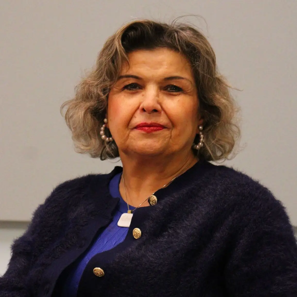 Minoo Moslehi Minoo Moslehi